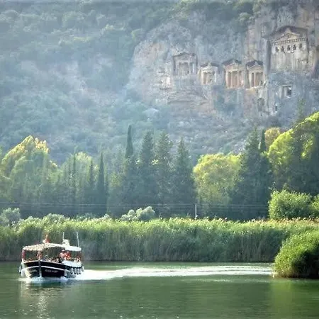 Ege Pam アパート ダラマン